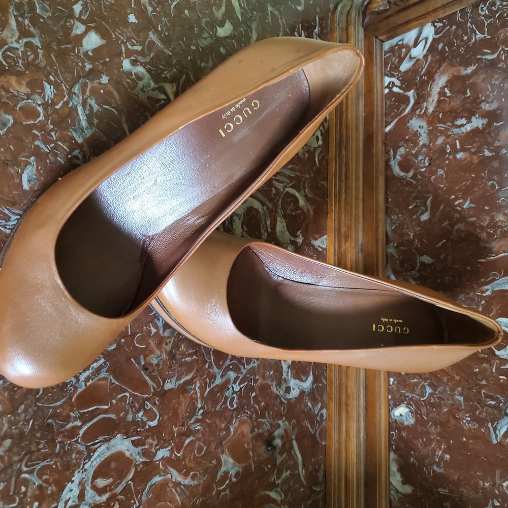 PUMPS